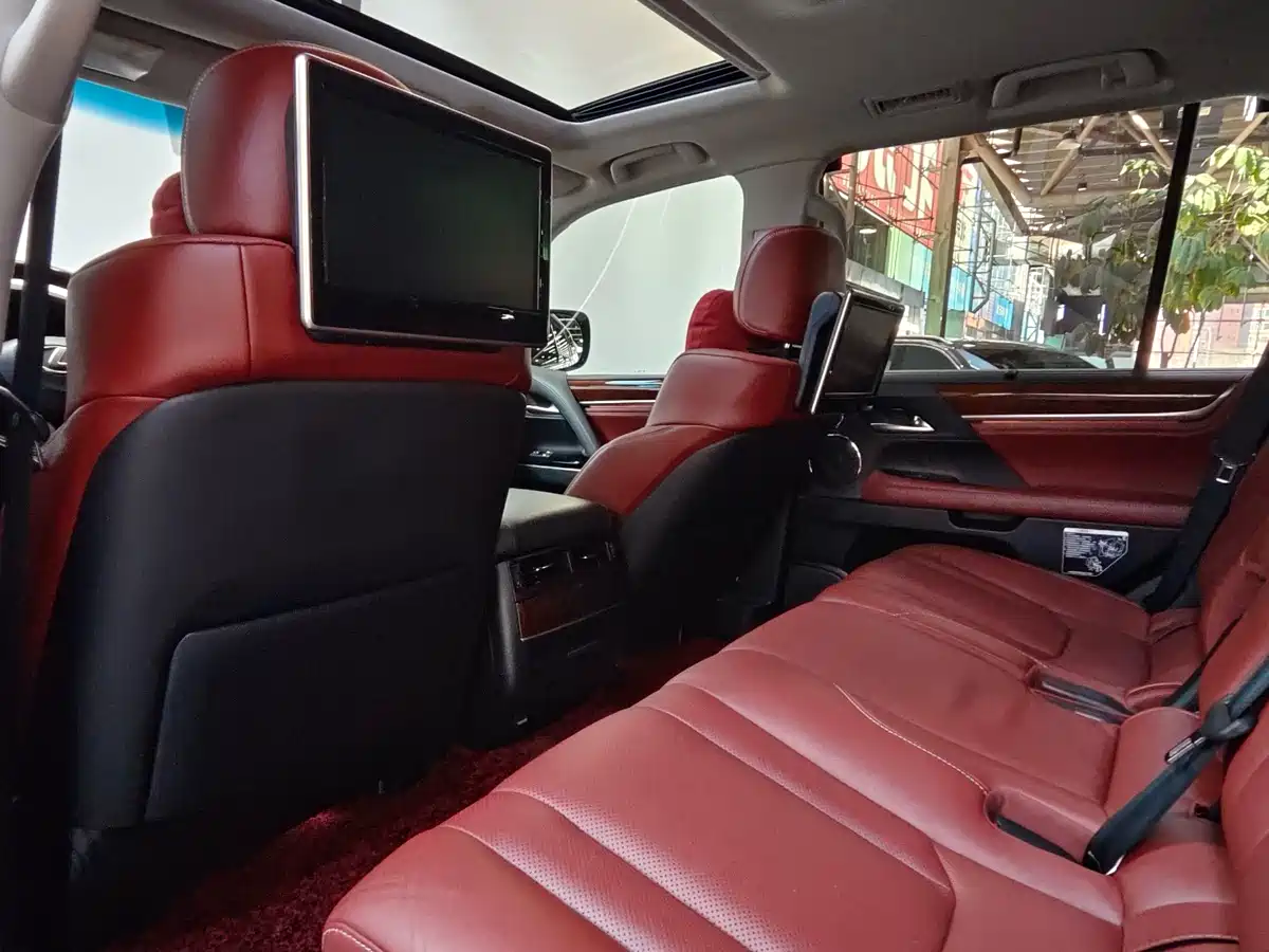 Lexus LX 2017 570 Dynamic Luxury фото 13