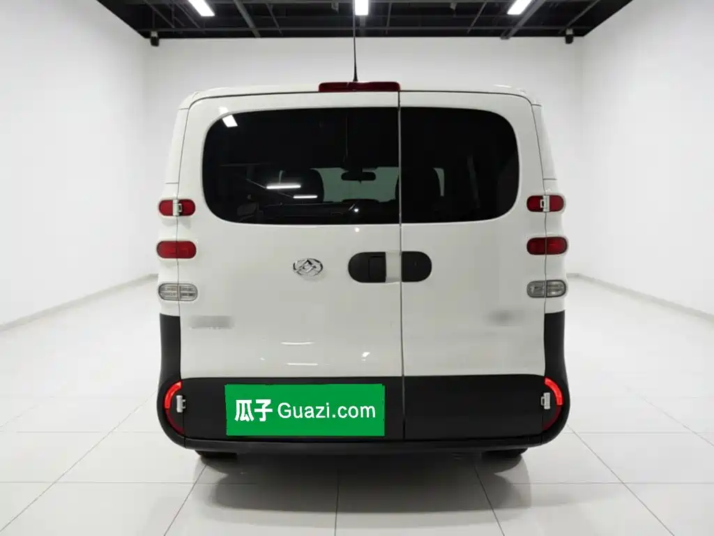 2025 Maxus Dana V1