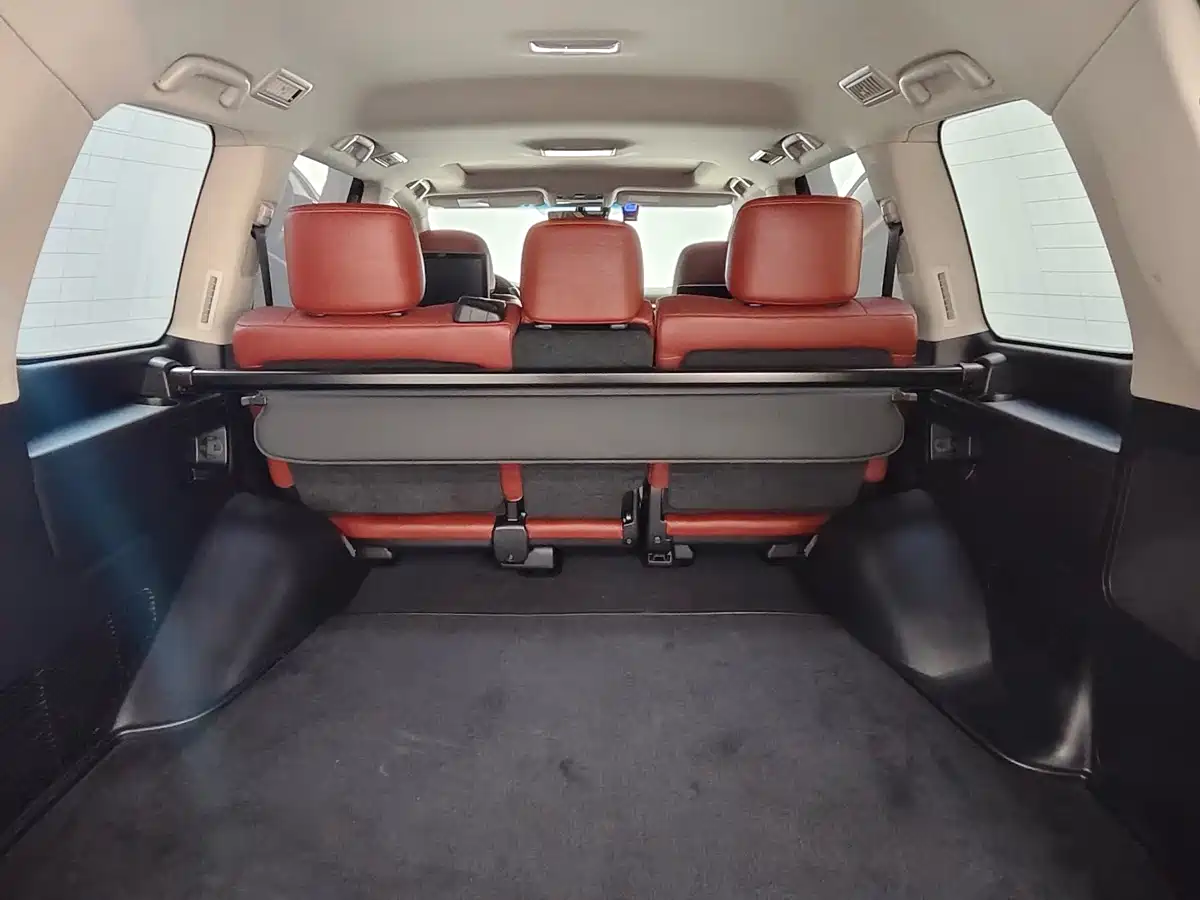 Lexus LX 2017 570 Dynamic Luxury фото 18