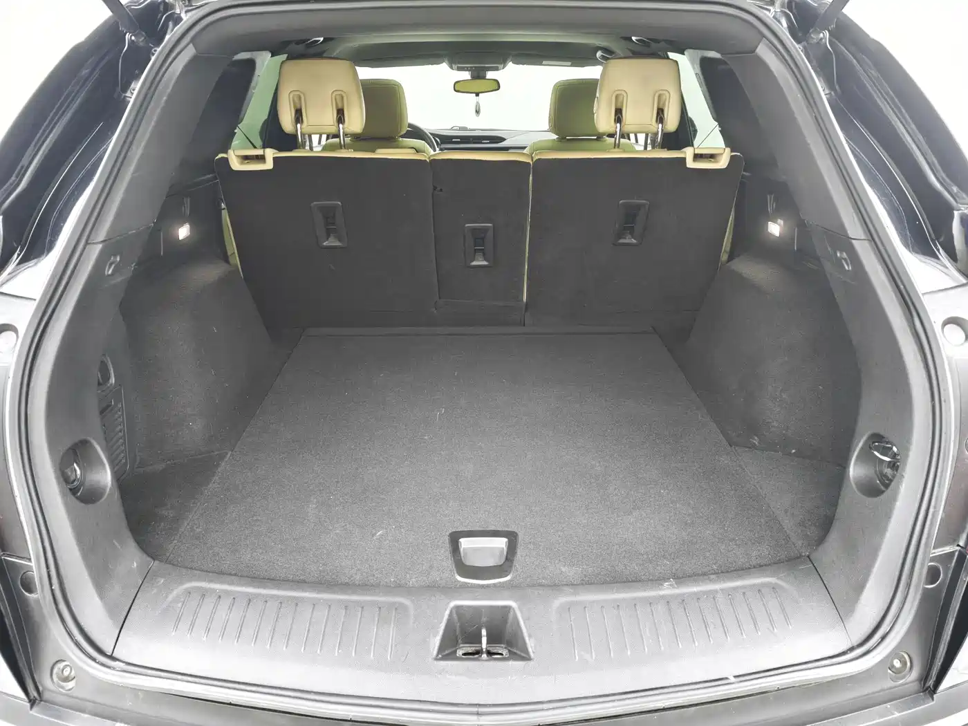 Cadillac XT5 2017 2016 25T Technology Model