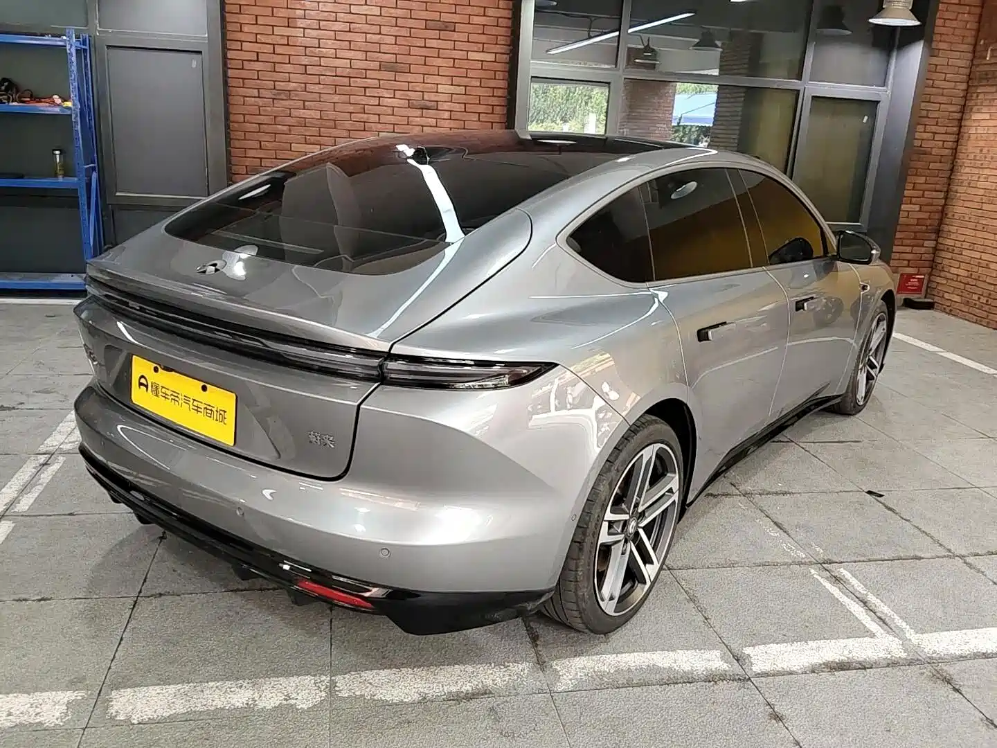 Фото 4 - NIO ET5