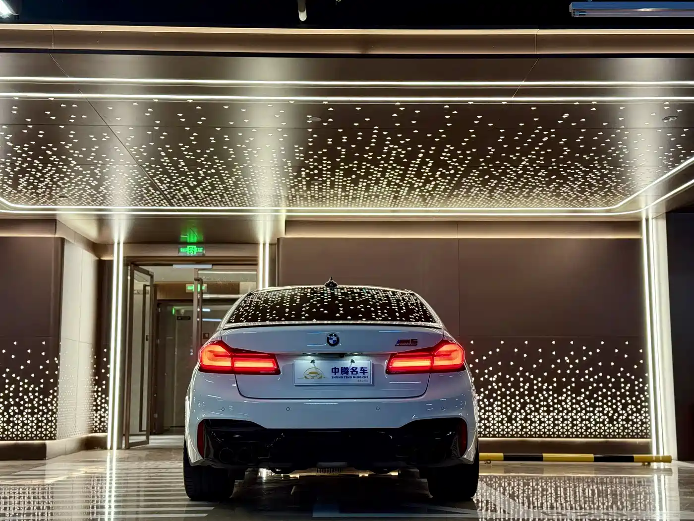 BMW M5 2018 M5 фото 29