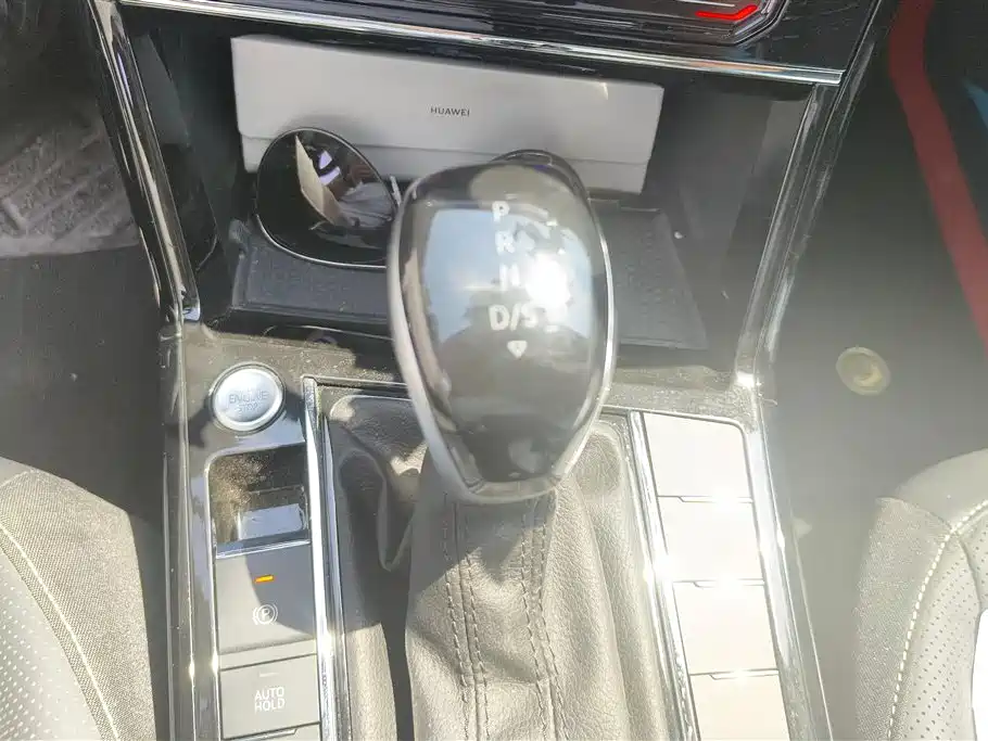 Volkswagen Passat 2024 380TSI Dragon Soaring Edition фото 16