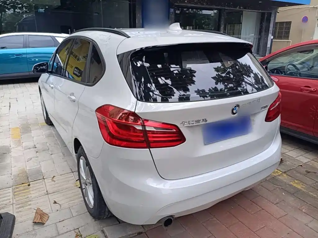 BMW 2 Series Touring 2016 2016 218i Fashion Model