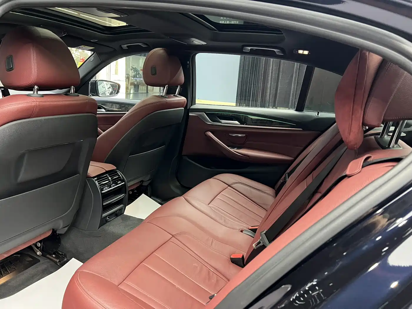 BMW 5 Series 2018 Facelift 530Li Leading M Sport Package фото 9