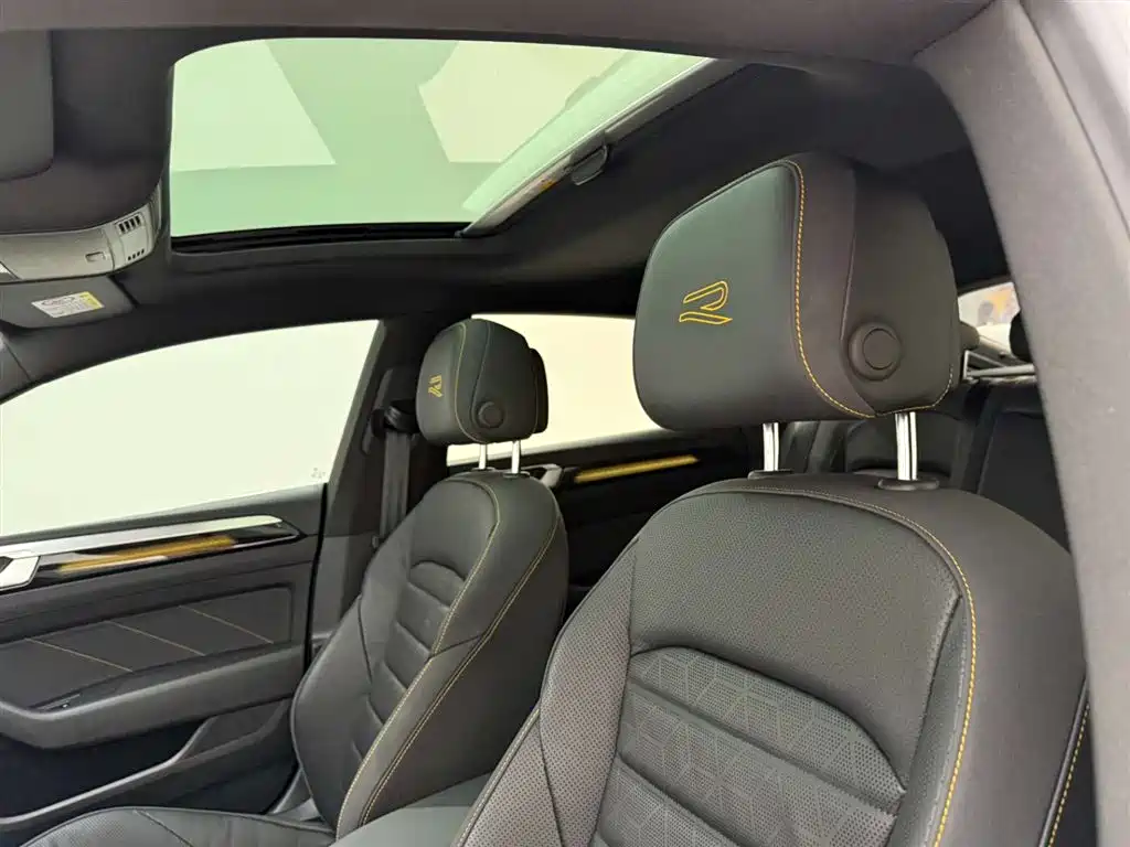 Volkswagen FAW-Volkswagen CC 2024 380TSI Eye-catching Public Sharing Edition фото 16