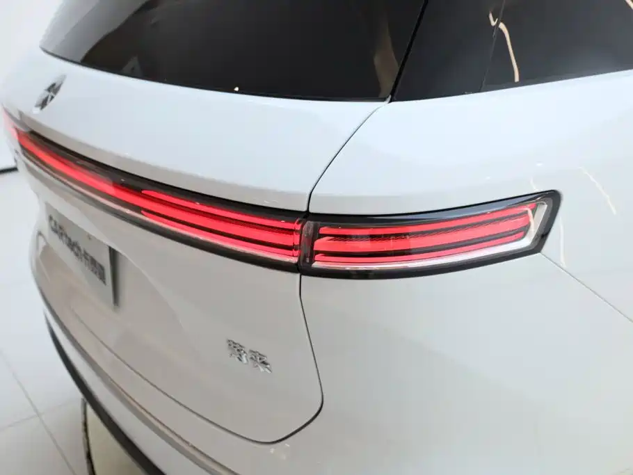NIO ES8 2026 2025 Base Model 7-Seater