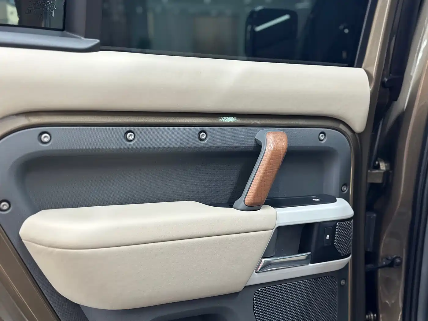 Land Rover Defender 2020 2020 Model 110 P400 HSE