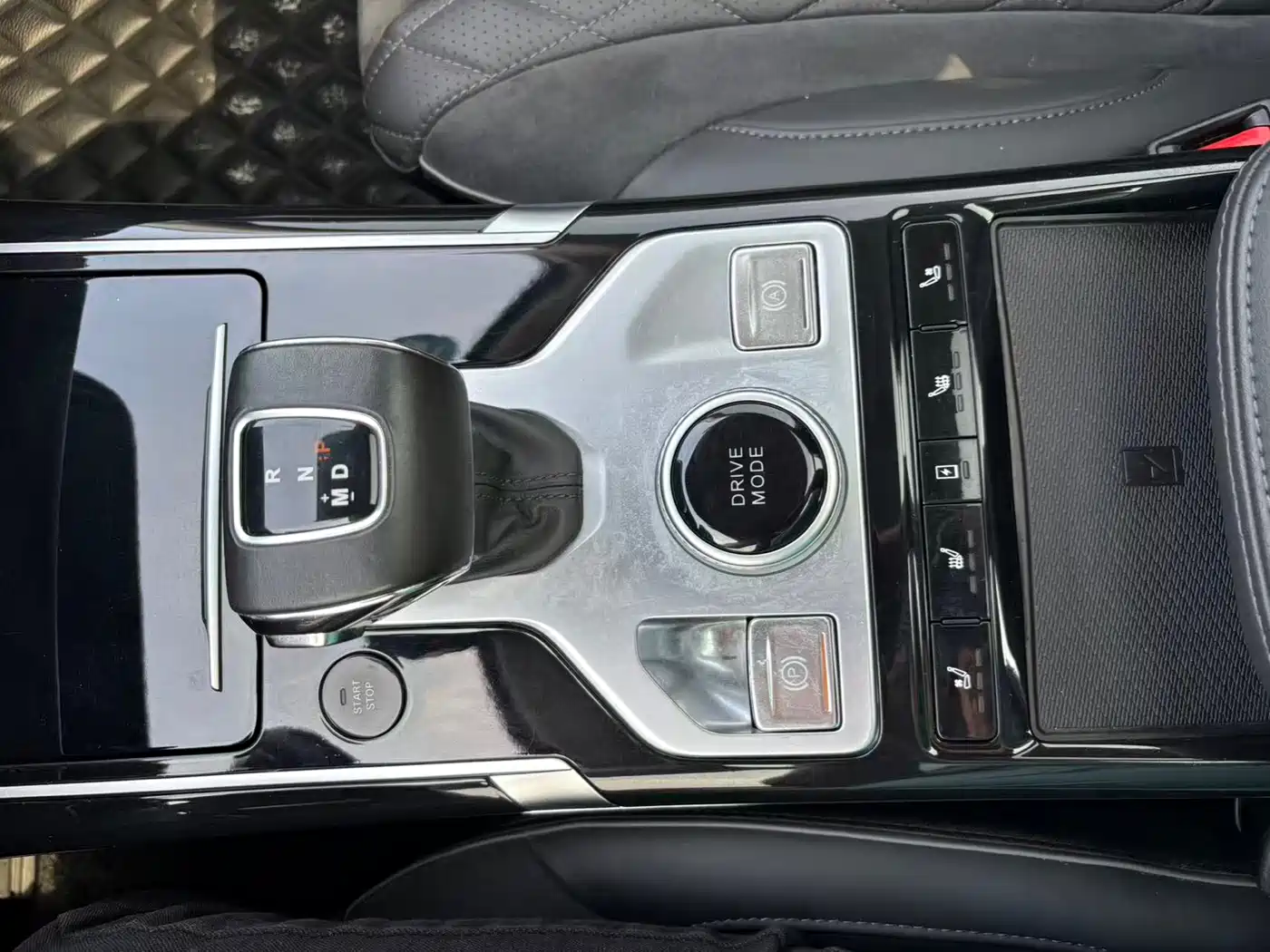 Hongqi HS5 2019 2.0T Smart Connect Enjoy 4WD Edition фото 12
