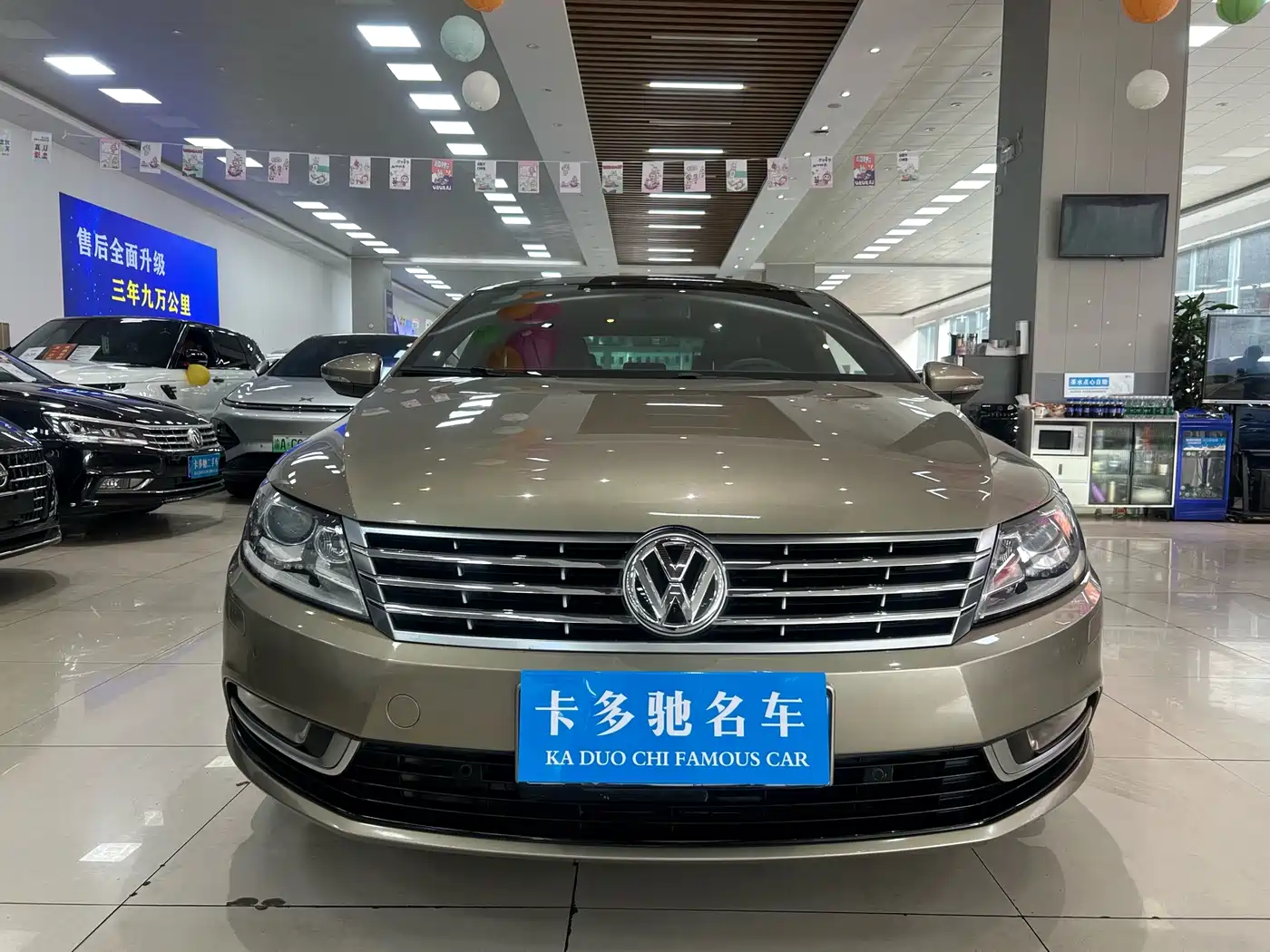 Volkswagen FAW-Volkswagen CC 2016 Model 1.8TSI Luxury фото 2