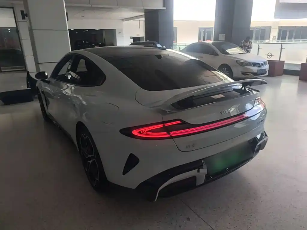 Фото 5 - Xiaomi SU7
