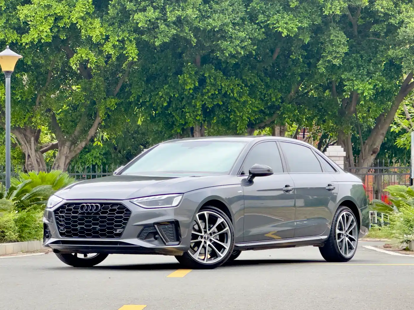 Audi A4L 2022 40 TFSI Luxury Dynamic