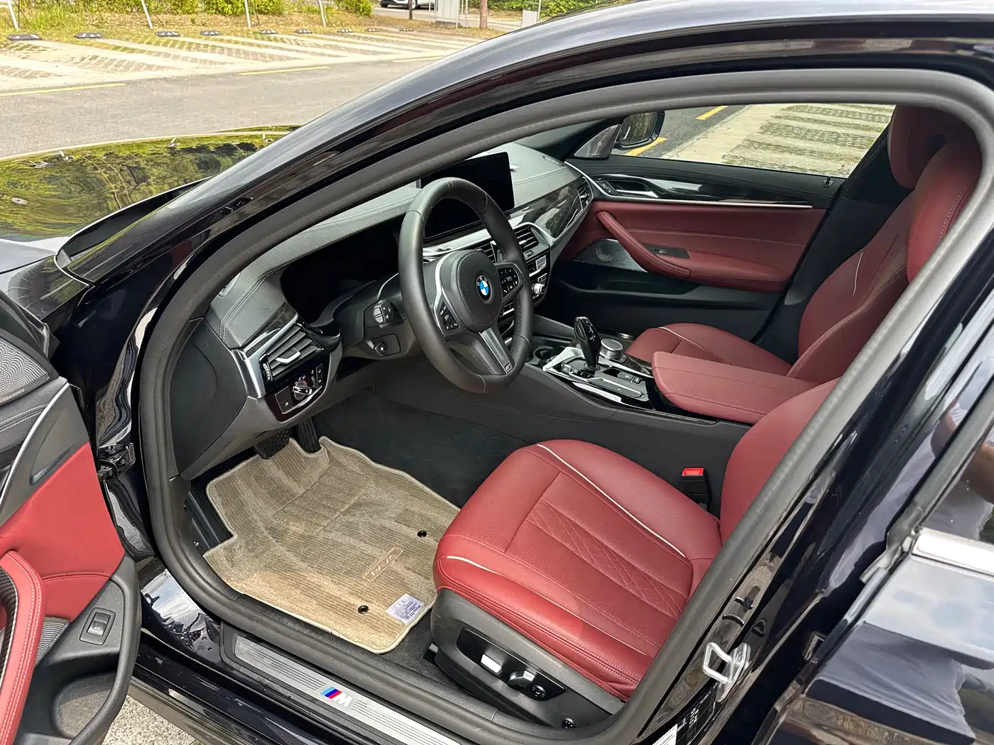 BMW 5 Series 2021 525Li M Sport Package фото 6
