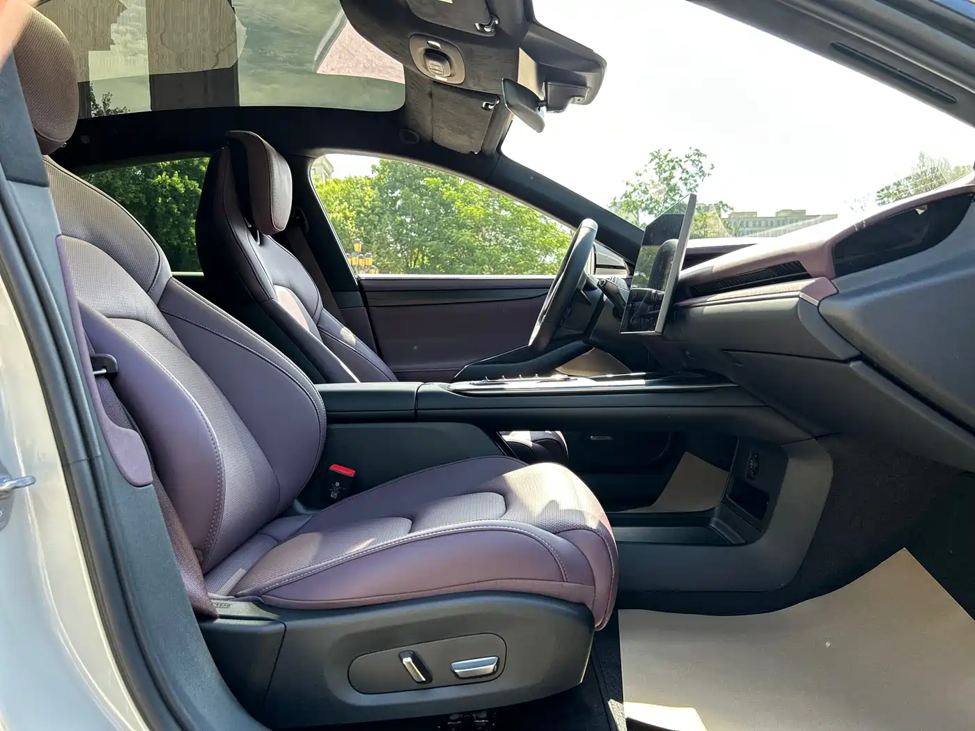 Xiaomi Auto Xiaomi SU7 2024 AWD Extended Range Advanced Smart Driving Max Edition фото 18
