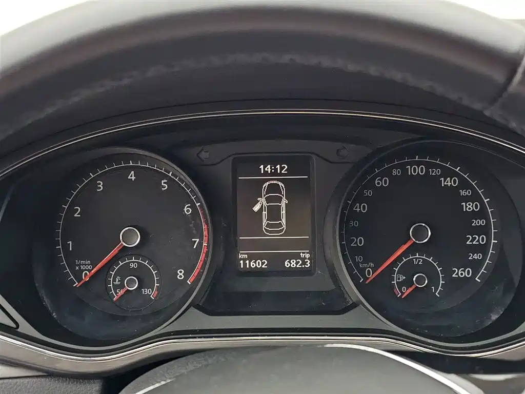 Volkswagen Passat 2017 330TSI DSG Prestige фото 9