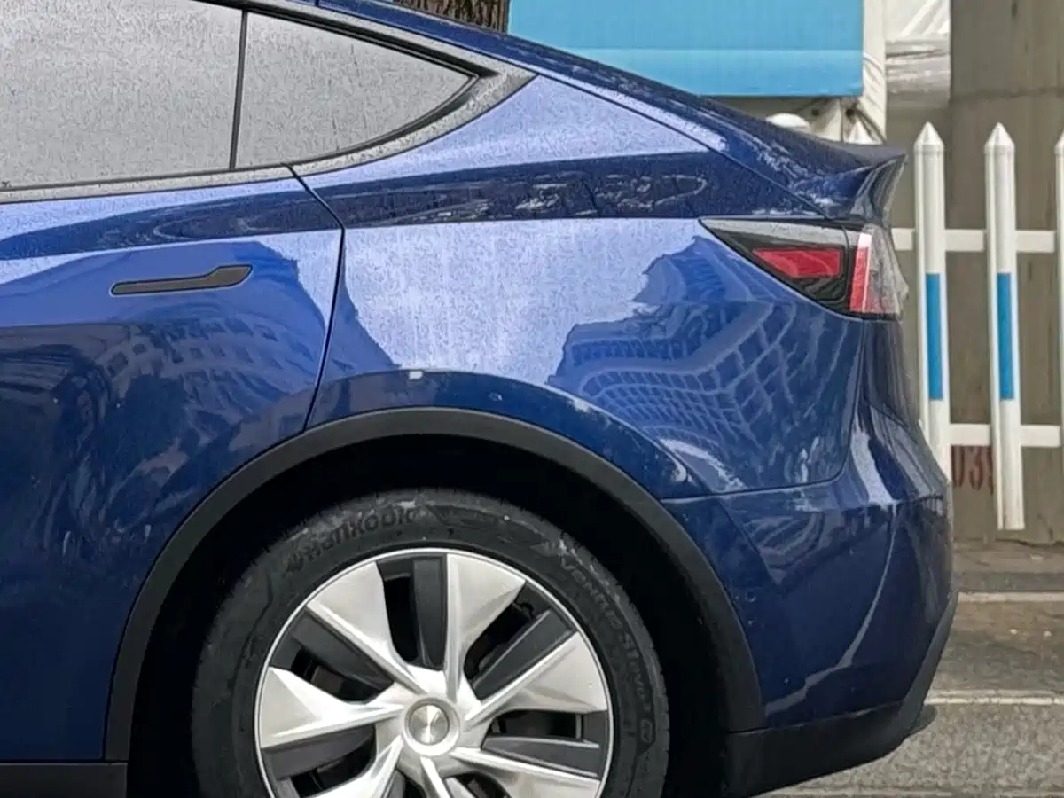Фото 9 - Tesla Model Y