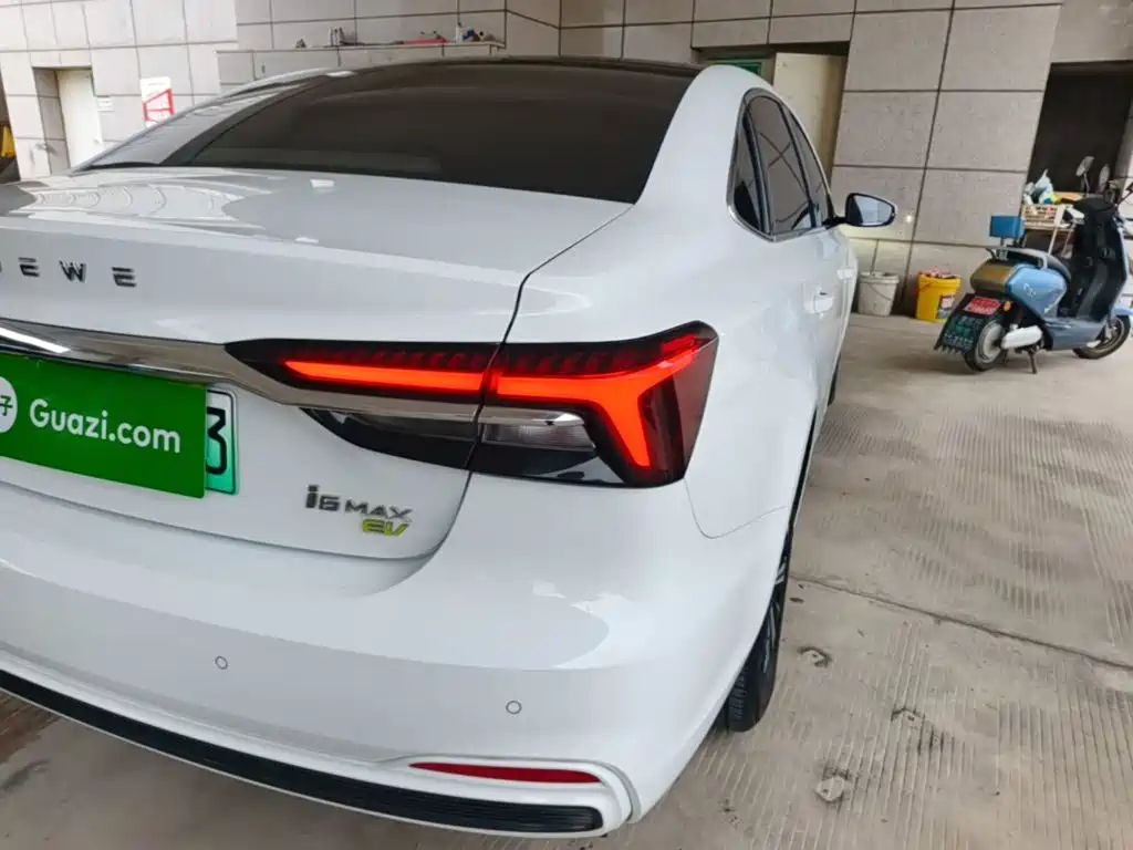 Roewe i6 MAX EV 2024 2023 EV 420 Sunroof Special Edition