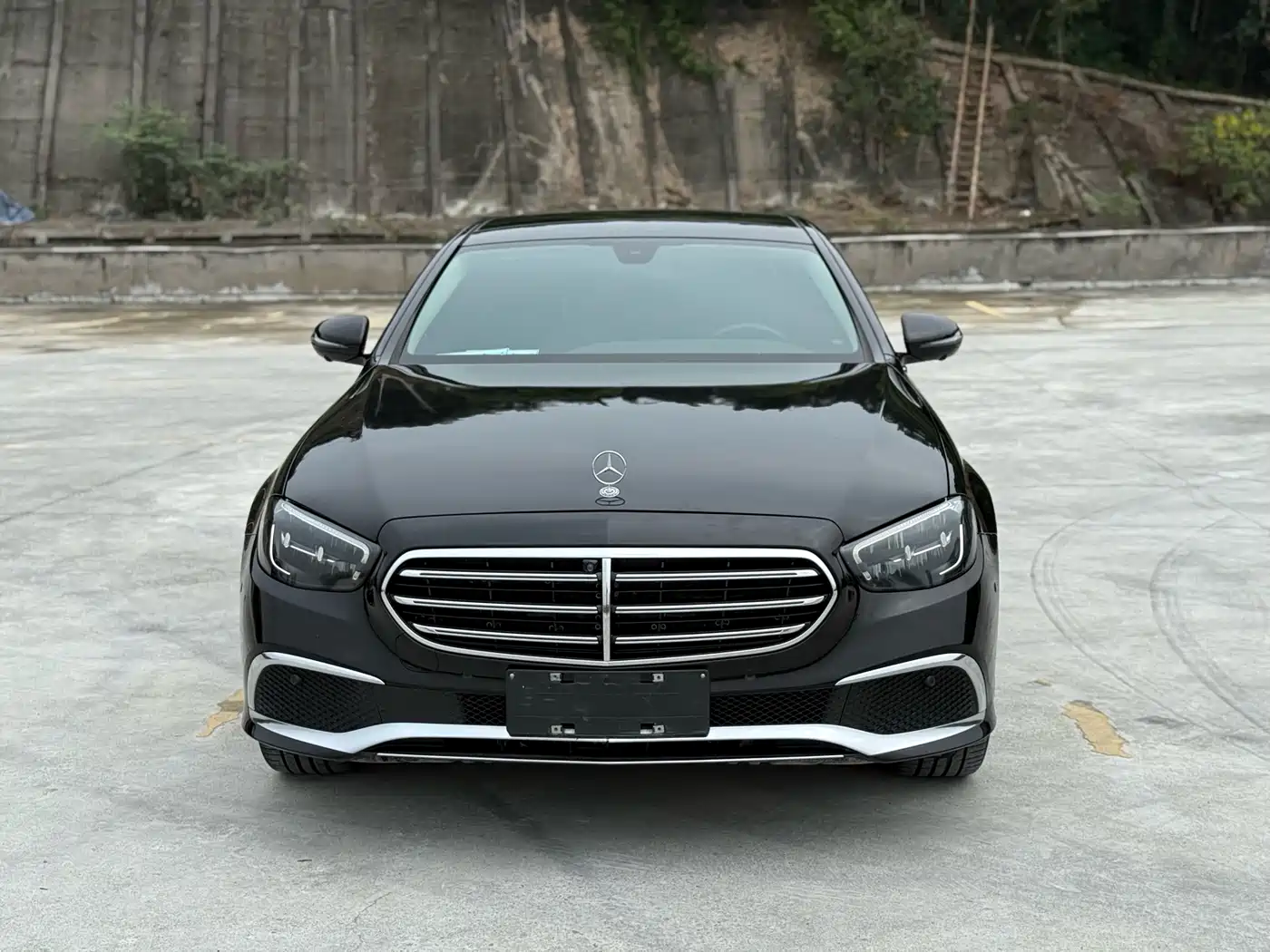  E CLASS