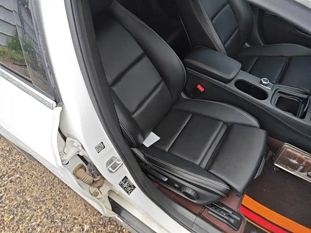 Mercedes-Benz GLA 2016 GLA 200 Dynamic фото 25