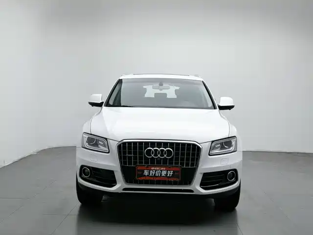 Audi Q5 2016 40 TFSI Technology Model — фото 3
