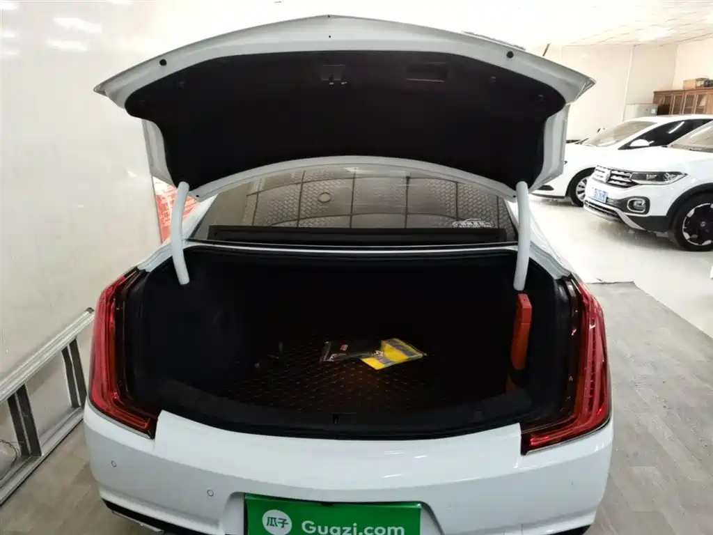 Cadillac XTS 2019 2018 28T Technology
