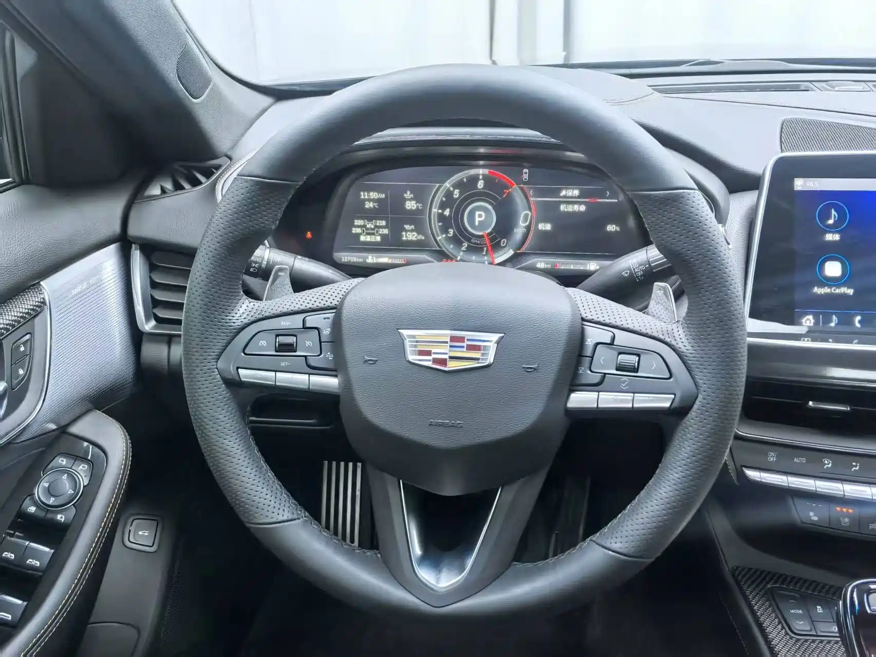 Фото 10 - Cadillac CT5