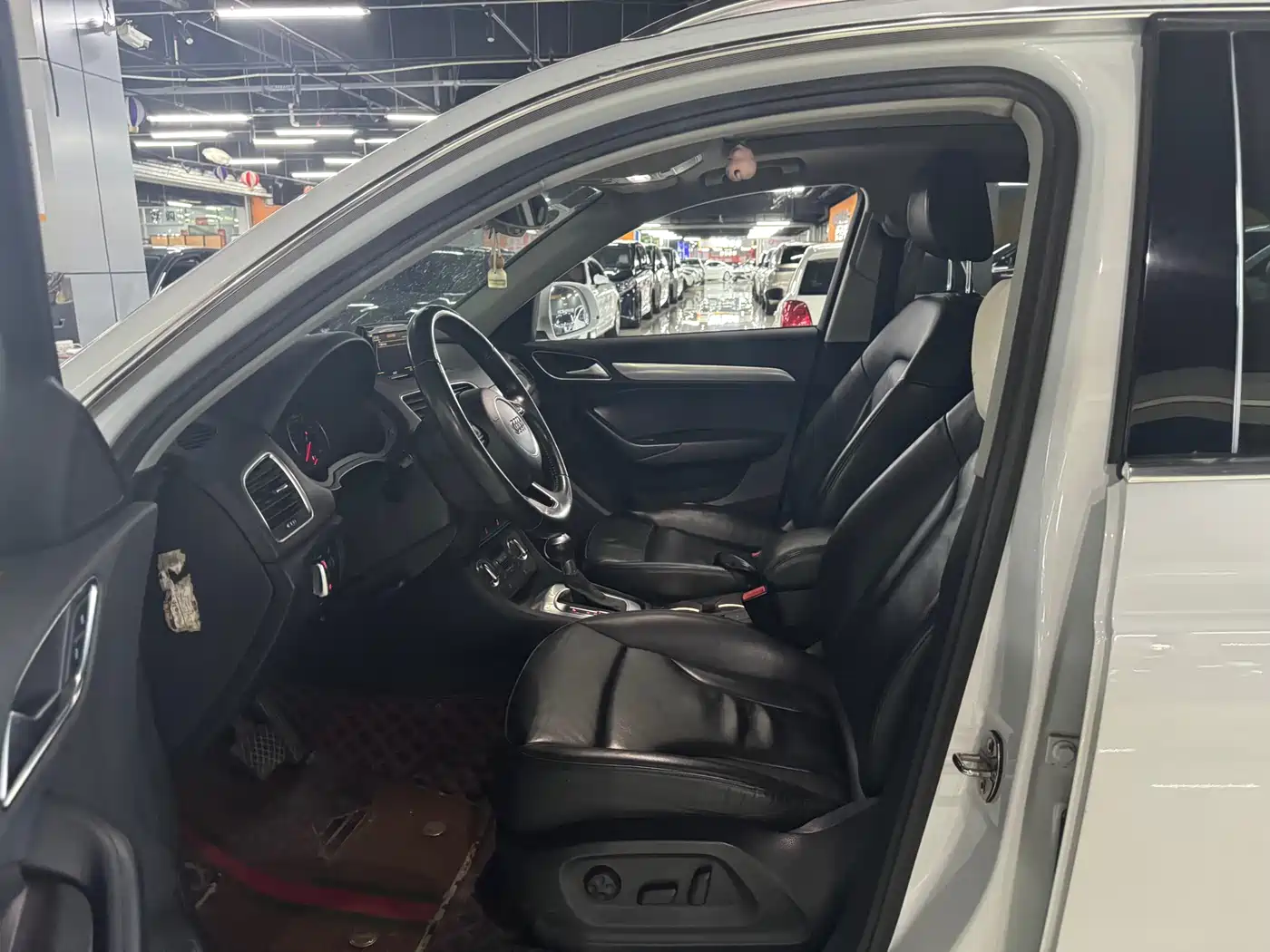 Audi Q3 2015 30 TFSI Comfort фото 4