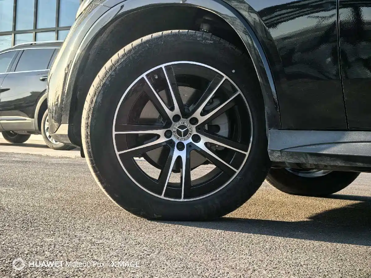 Mercedes-Benz GLC 2025 Model Year GLC 260 L 4MATIC Luxury фото 8