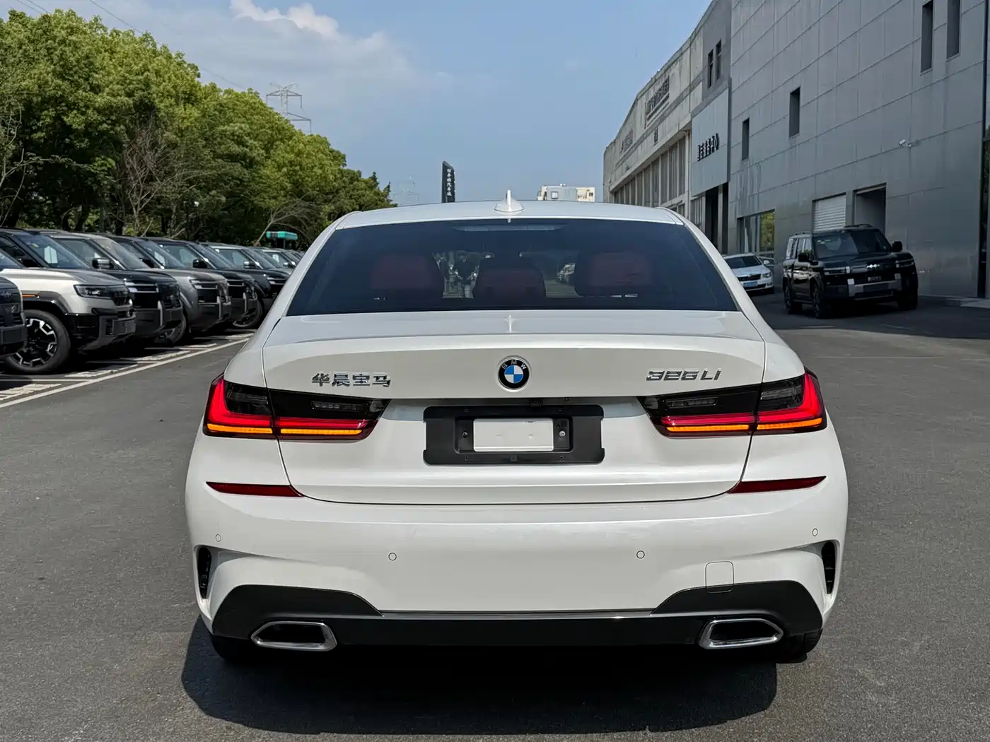 BMW 3-SERIES