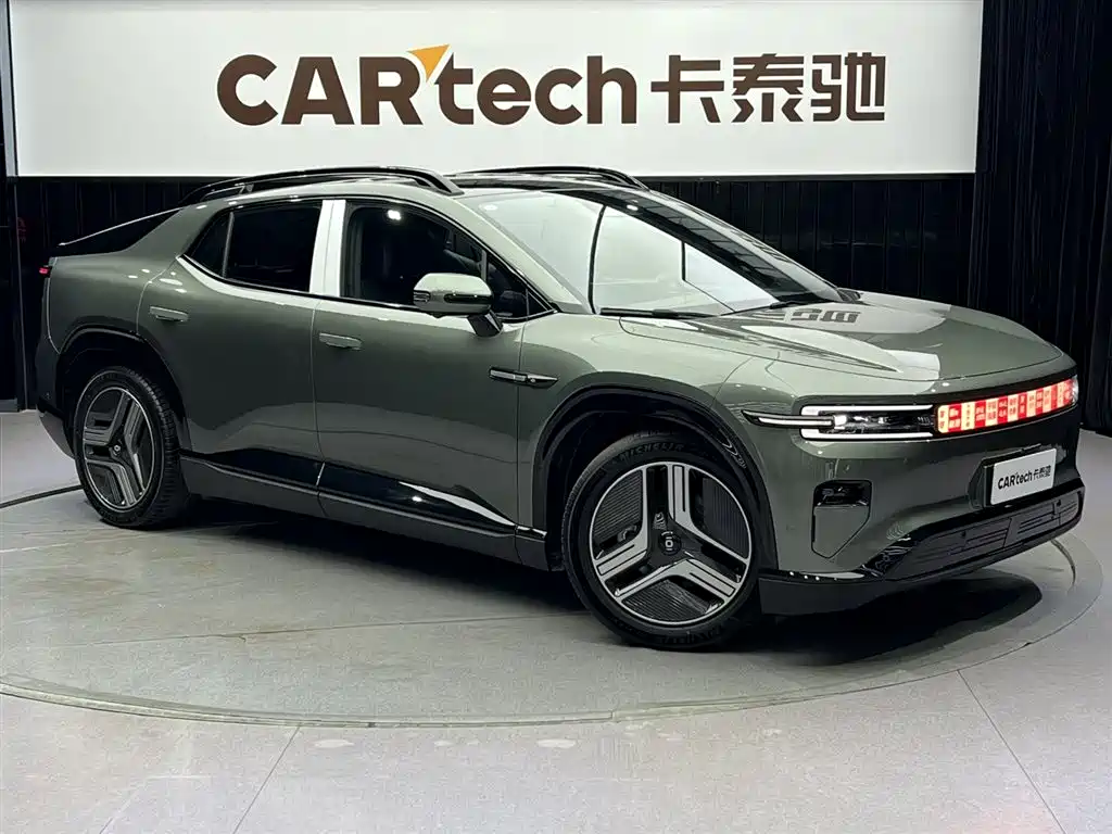 CHANGAN E07