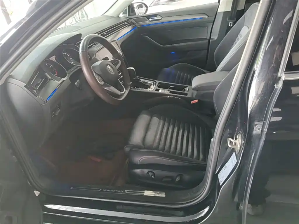 Volkswagen Magotan 2020 330TSI DSG Leading фото 15
