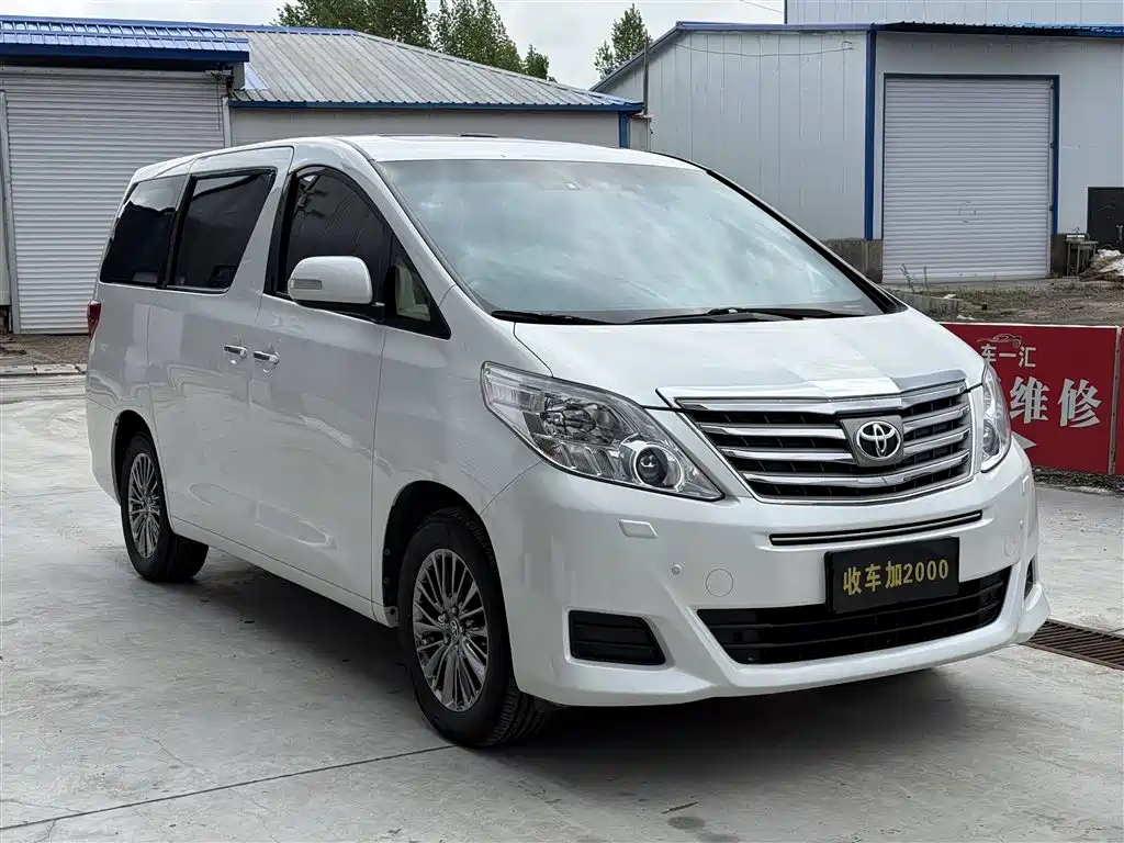Toyota Alphard 2011 3.5L Luxury Edition фото 3