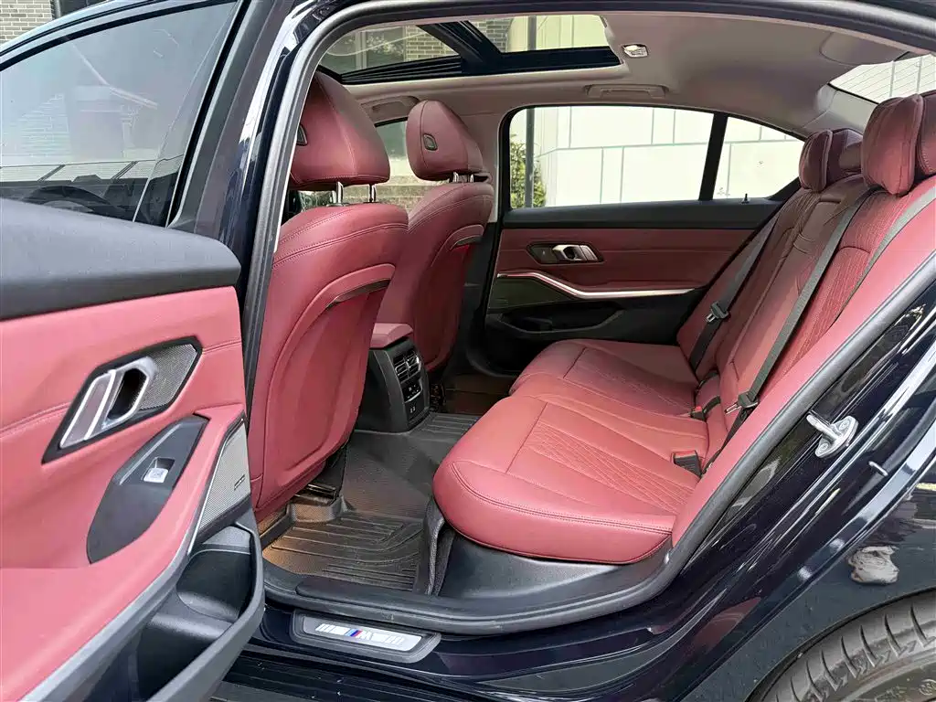 BMW 3 Series 2024 325Li M Sport Shadowline Package фото 7