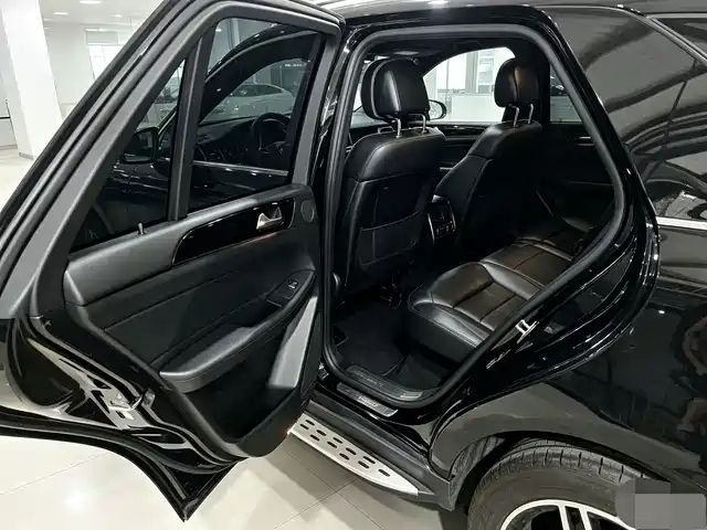 Mercedes-Benz GLE 2016 GLE 450 AMG 4MATIC — фото 5