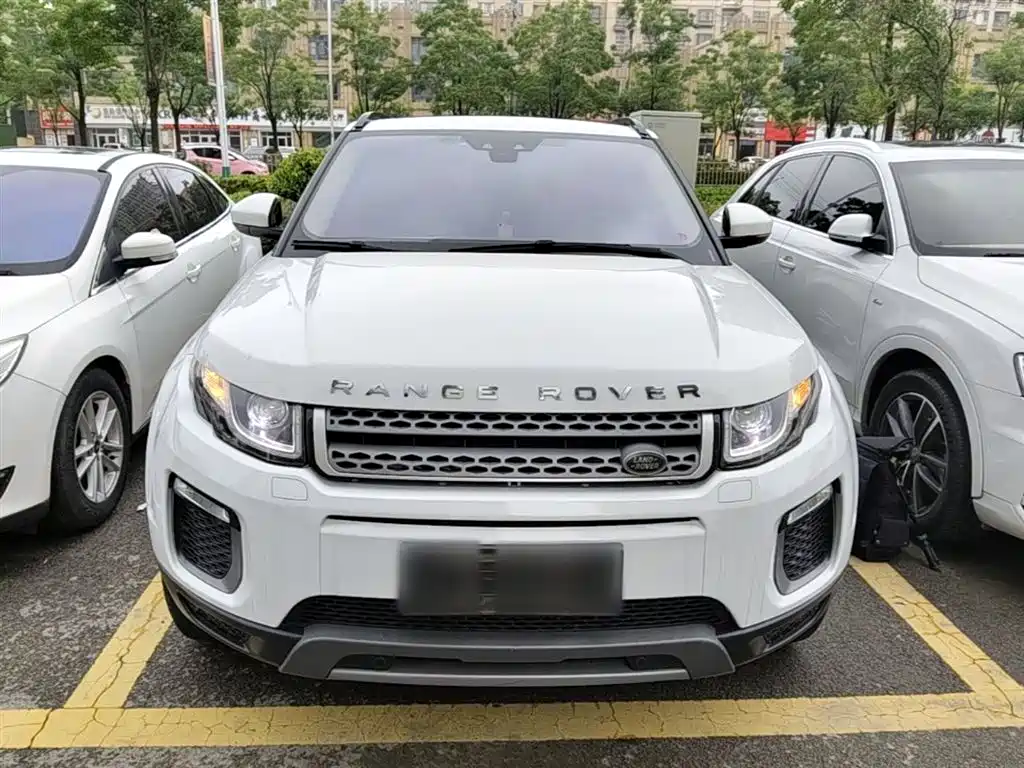 Land Rover Range Rover Evoque 2016 2.0T SE ZhiYao фото 3