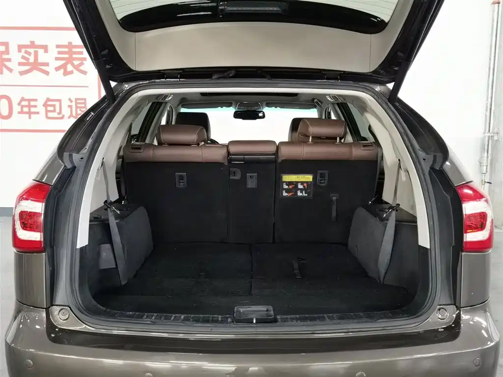 BYD Tang New Energy 2017 2.0T Tang 100 фото 16
