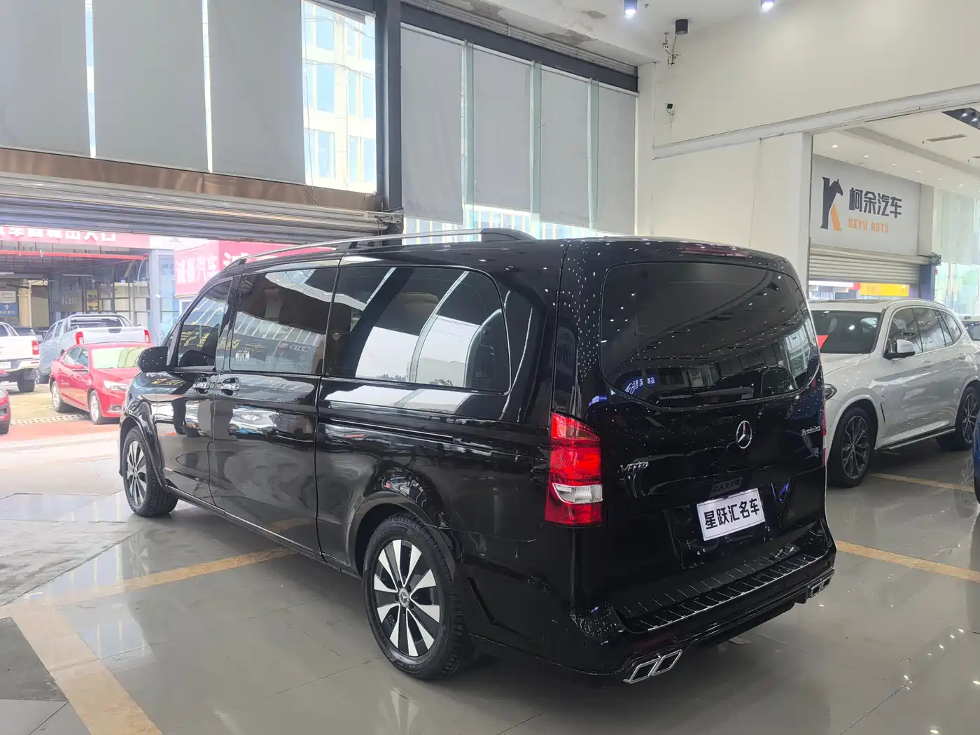 Mercedes-Benz Vito 2021 2.0T Business Edition 7-seater фото 4