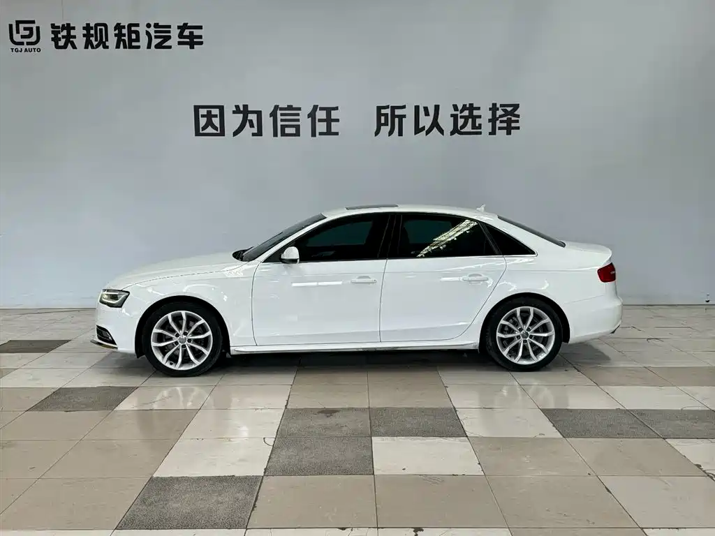 Audi A4L 2013 35 TFSI Automatic Standard фото 3