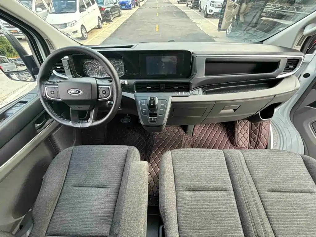 Ford Transit 2023 2023 Model 2.0T Diesel Automatic Multi-purpose Commercial Vehicle Short Wheelbase Low Roof 5/6 Seater