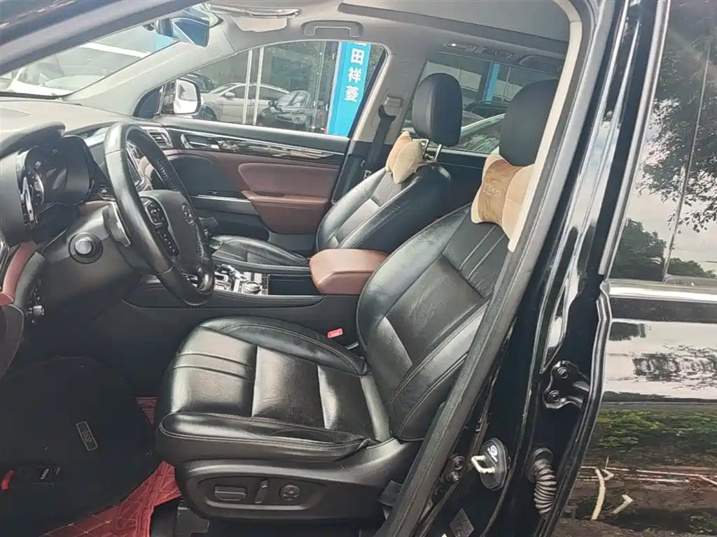 GAC Trumpchi Trumpchi GS8 2017 320T AWD Luxury Smart Connect (7-Seater) фото 15