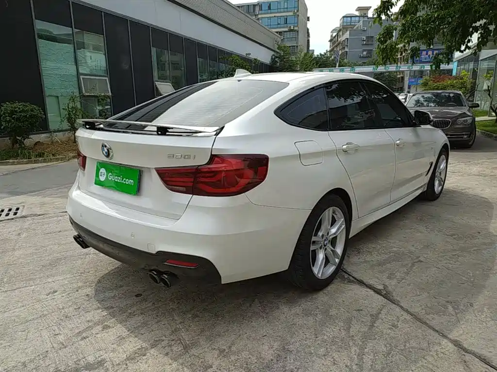 BMW 3 Series GT 2019 320i M Sport Package фото 7