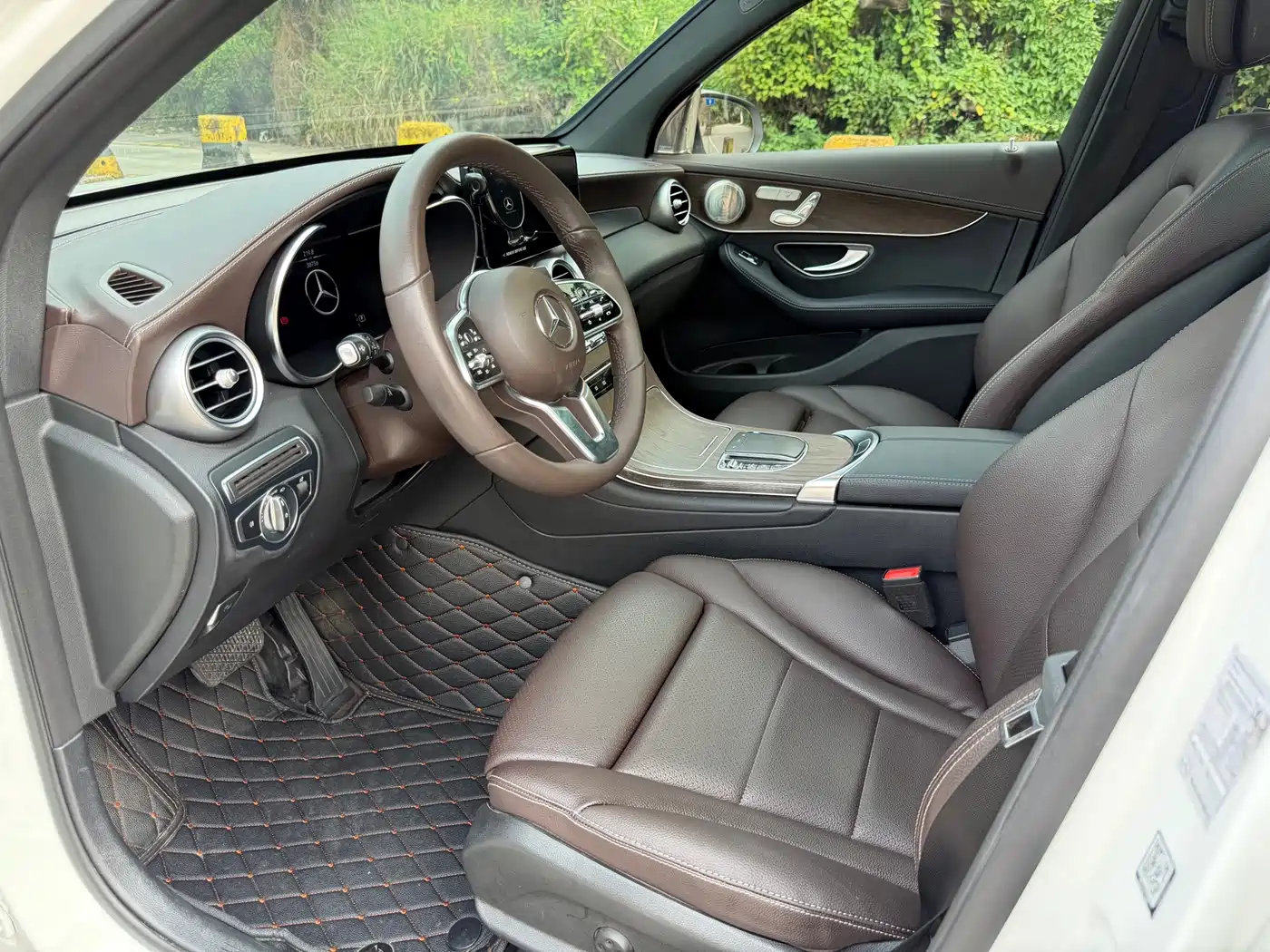 Mercedes-Benz GLC 2022 Facelift GLC 300 L 4MATIC Luxury фото 4