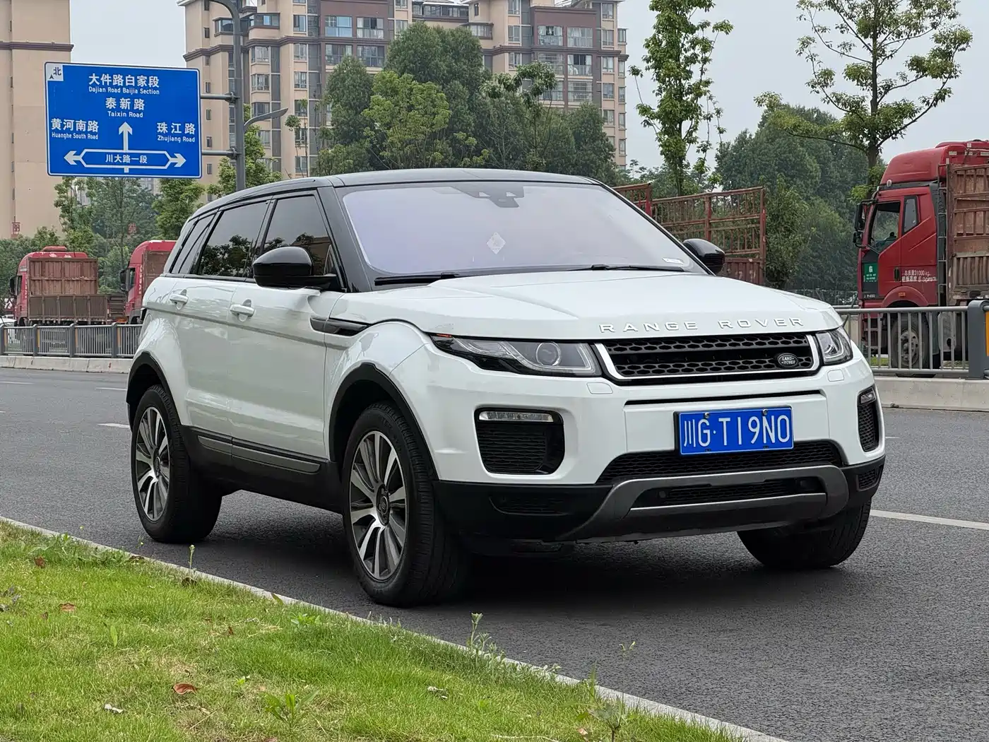 Land Rover Range Rover Evoque 2018 240PS SE Smart Edition фото 3
