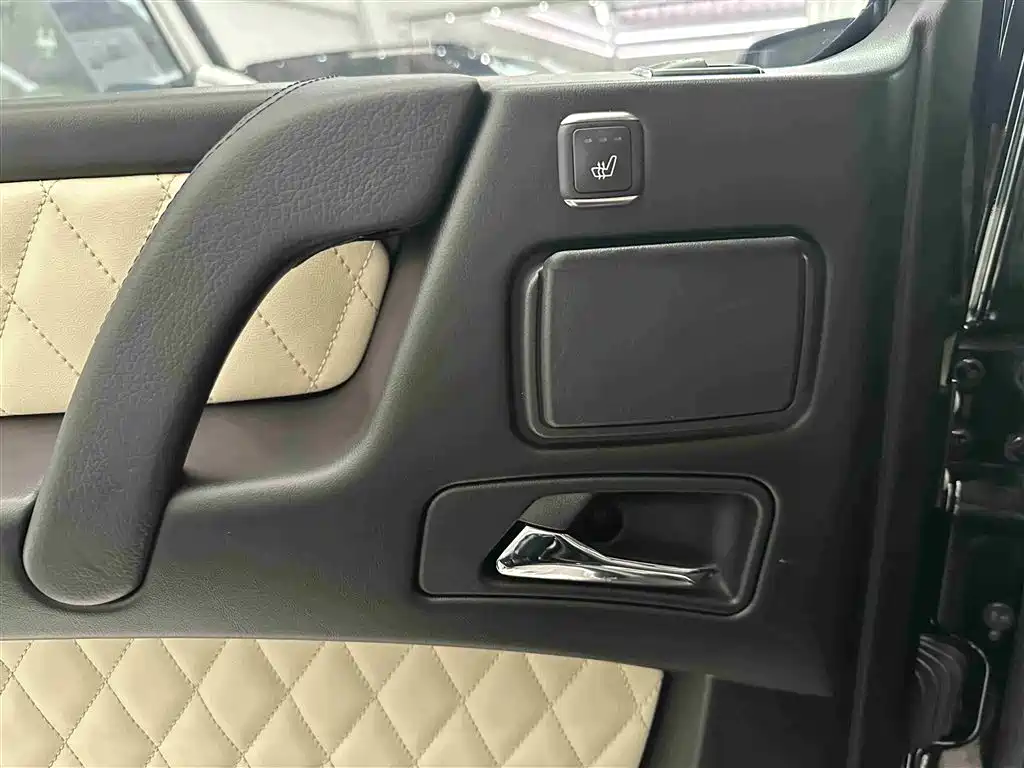 Mercedes-Benz G-Class 2017 Model G 350 d фото 15