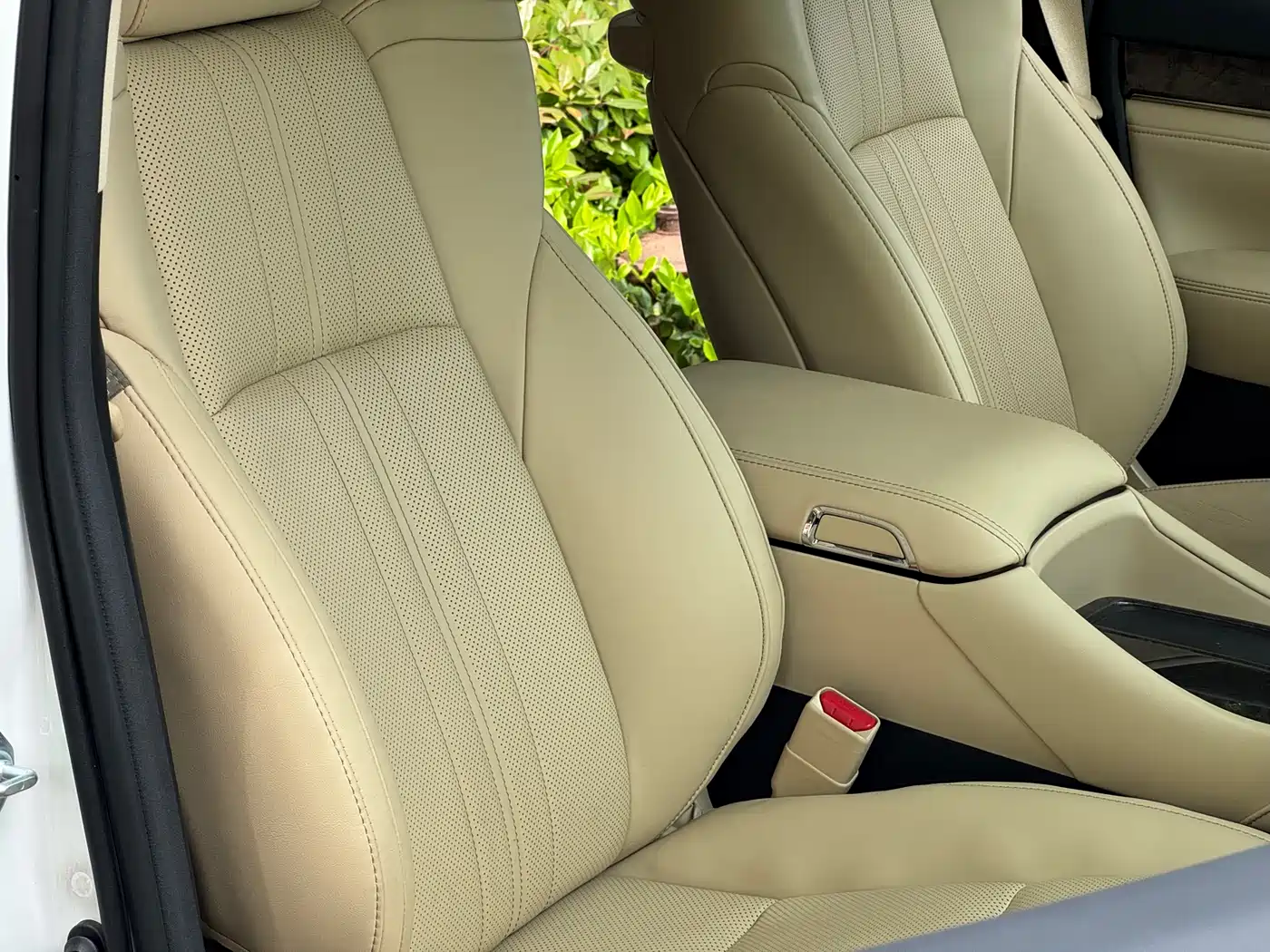 Toyota Vellfire 2020 Twin Engine 2.5L HV Premium Edition фото 21