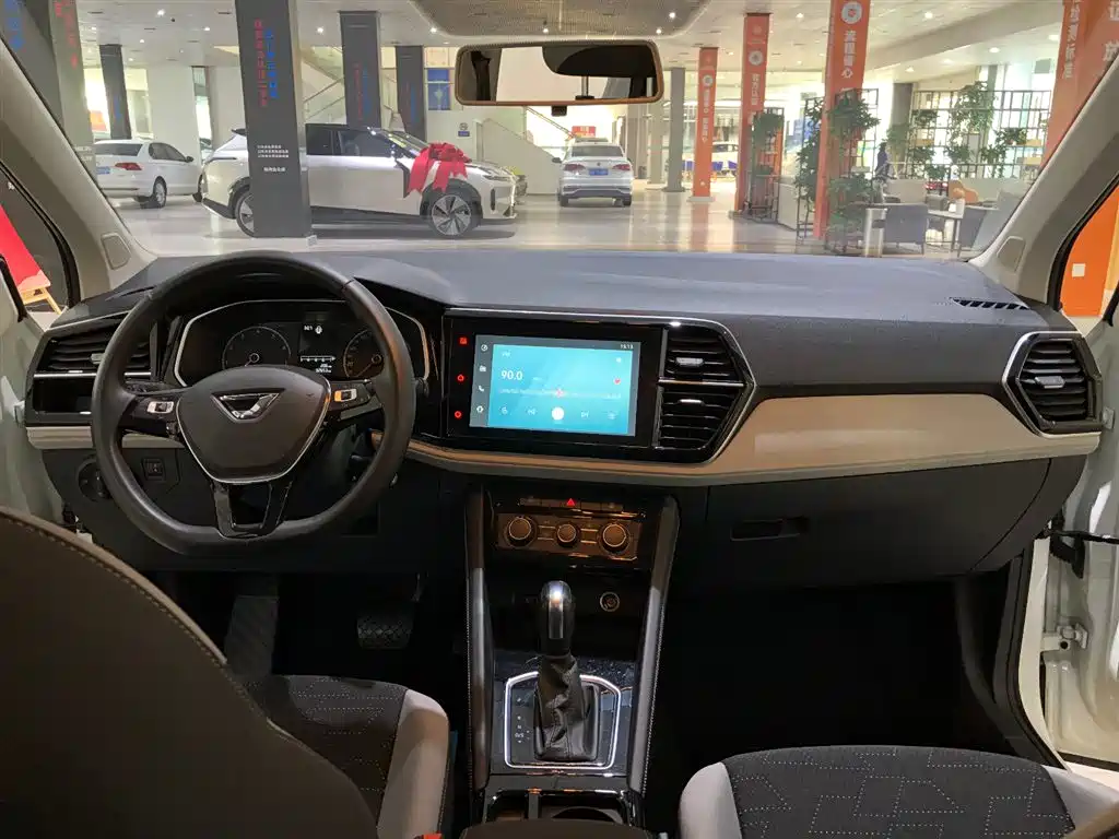 JETTA VS5
