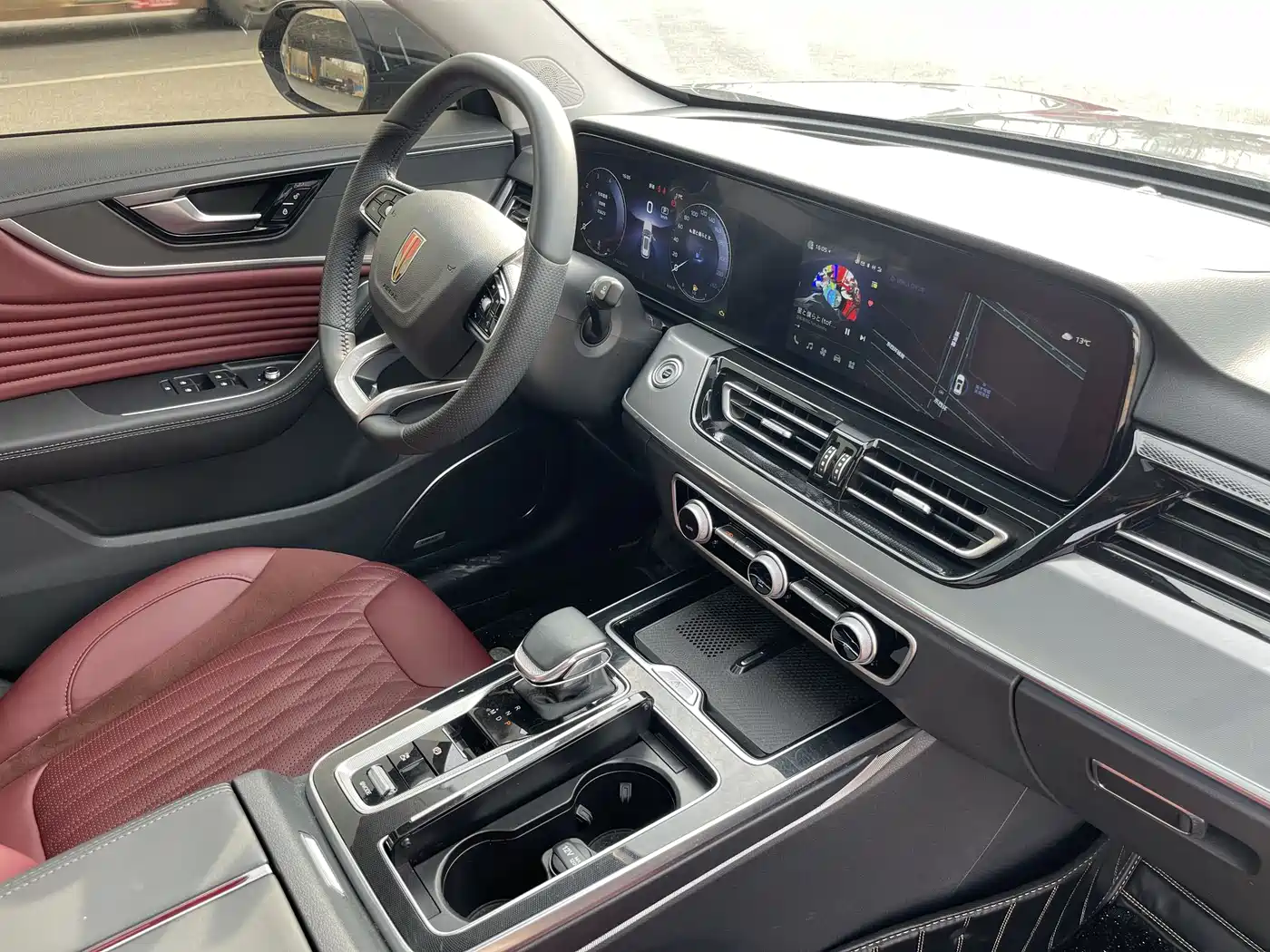 Hongqi HS5 2023 2.0T Flag Pro 500,000 Units Commemorative Edition фото 23