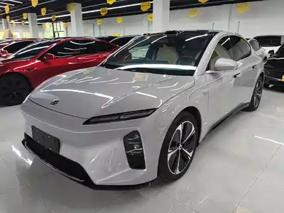 NIO ET5
