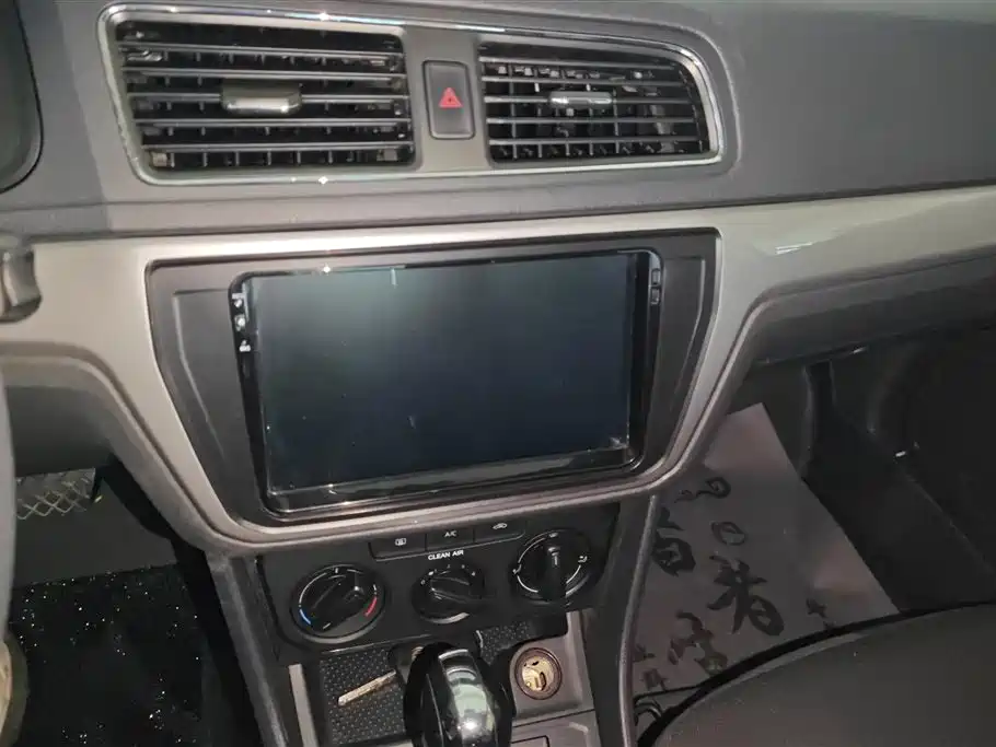 Volkswagen Lavida 2017 1.6L Automatic Trend Edition фото 13