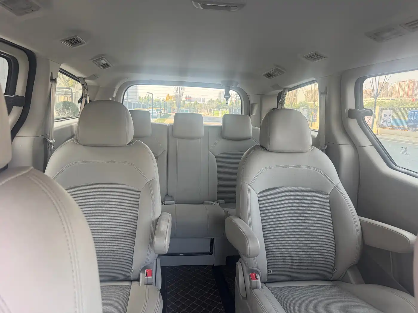 Фото 7 - Maxus G10